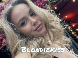 Blondiekiss