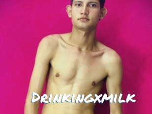 Drinkingxmilk