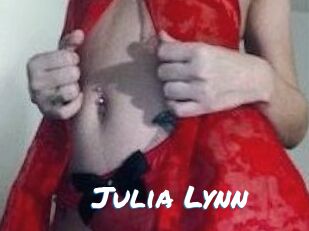 Julia_Lynn