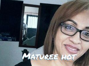 Maturee_hot