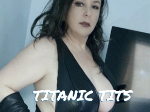 TITANIC_TITS